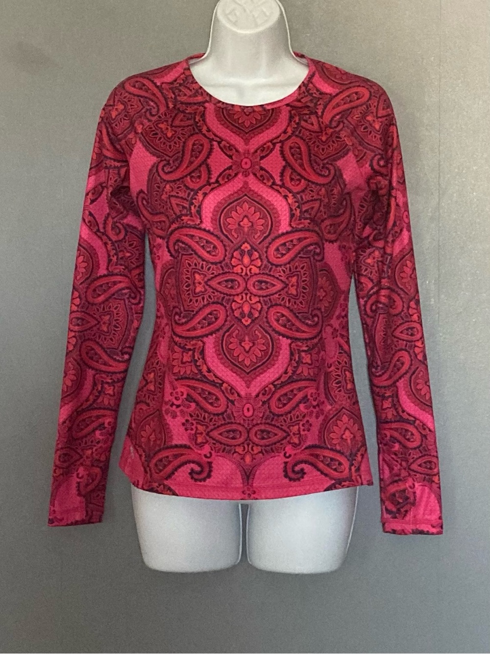 Athleta Red Paisley-Pattern Long Sleeve Crewneck